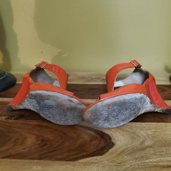Authentic Jimmy Choo T Strap Orange Wedge Sandal Size 37.5/7.5 - Picture 4 of 4